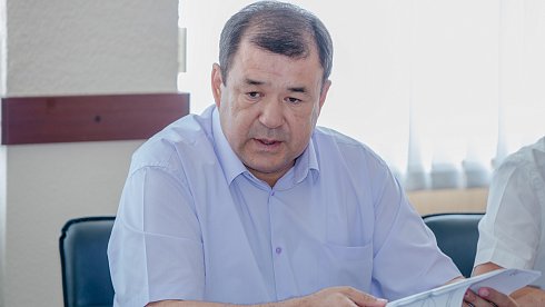 Ермек Алкулов помог с обустройством дороги к школе  